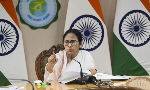 Ready to resign for sake of people, says Mamata amid stand-off with doctors