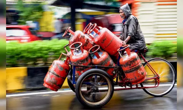 Ahead of festive season, 19 kg commercial LPG price hiked by Rs 48