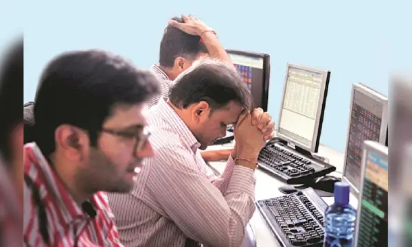 Mkts suffer worst week in over 2 yrs; West Asia crisis weighs on sentiment