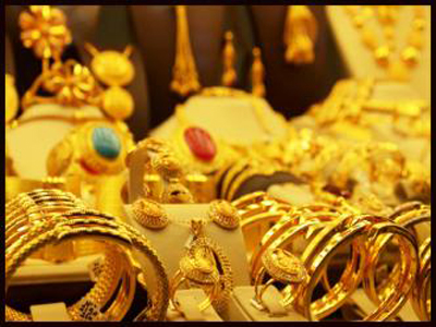 Gold prices fall to Rs 29,325 per 10 gm in futures trade