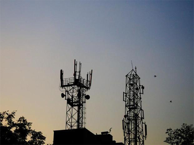 Department of telecom may not auction all 700 Mhz spectrum in one go