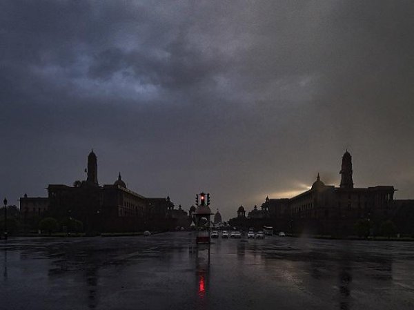 Delhi records highest one-day rain for Aug in 13 years, orange alert issued
