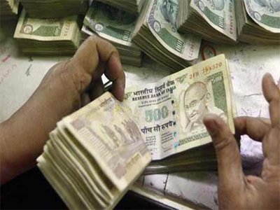 Indian rupee plunges further, trades 65.90 against dollar