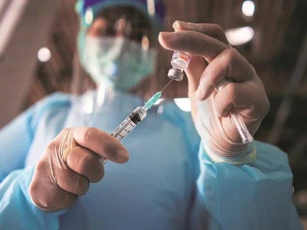 Over 12.79 cr unutilized vaccine doses available with States, UTs: Centre