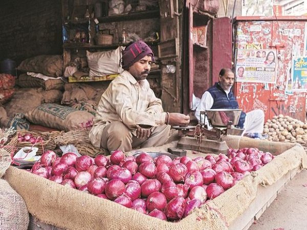 Onion prices shoot up in Pune amid supply crunch due to damaged crop