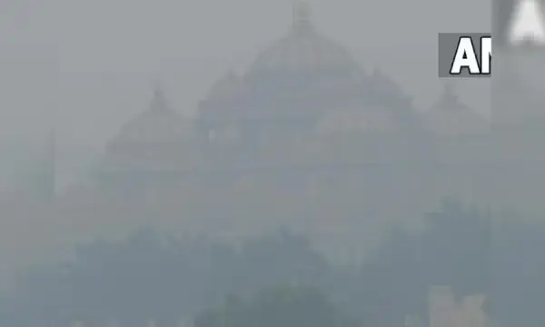 Delhi's air quality slips into 'severe category', relief unlikely