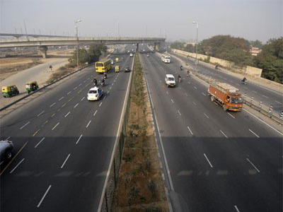 NHAI forms committee to raise domestic and foreign investment for India's highways