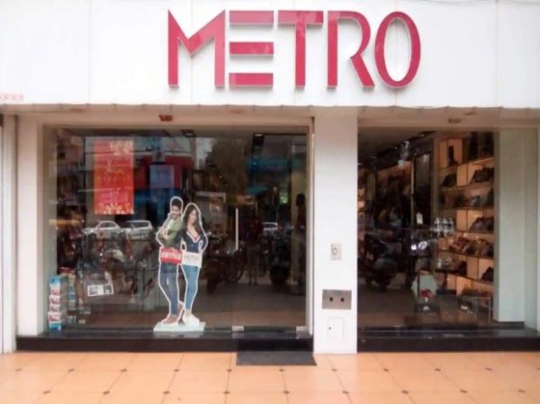 Metro Bands debuts on a weak footing, lists 13% below its issue price