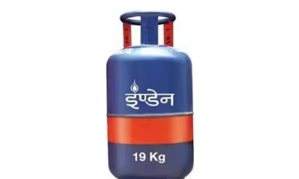 Commercial LPG cylinder rate cut by Rs 39; price of domestic LPG unchanged