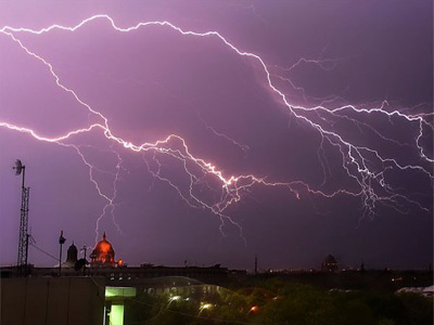 Lightening kills 32 in Uttar Pradesh on Sunday