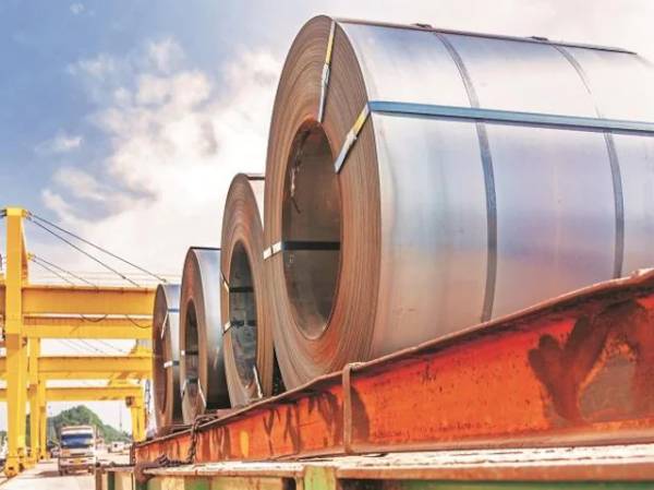Steel stocks in focus; SAIL gains 4%, Jindal Steel hits 52-week high