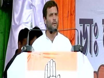 Mamata government looted people through Saradha scam: Rahul Gandhi