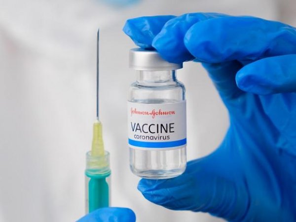 Johnson & Johnson Covid-19 vaccine benefits 'far outweigh' risks: CDC