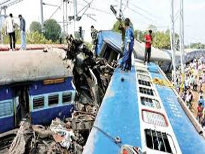 39 dead as Hirakhand Express derails in Andhra; Railways suspects foul play