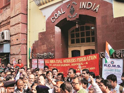 Coal India staff protest against pay disparity on WhatsApp, Twitter