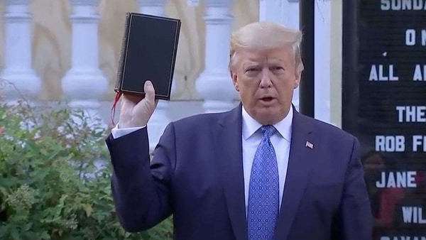 Trump threatens to not sign $892 billion COVID-19 relief bill, wants bigger stimulus checks