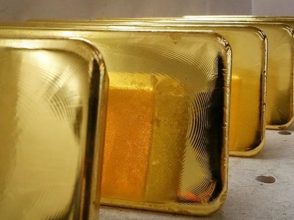 Gold price today at Rs 53,610 per 10 gm, silver trending at Rs 67,700 a kg