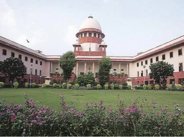 Hijab ban: SC refuses urgent hearing on pleas against Karnataka HC verdict