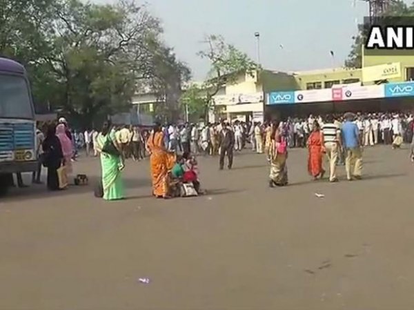 MSRTC stir enters 27th day: Govt offers interim salary hike