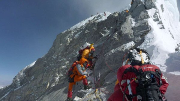 COVID-19 reaches Mount Everest as Norwegian climber tests positive