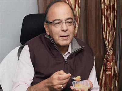 Budget 2016: Down to the wire, Finance Minister Arun Jaitley to meet economists