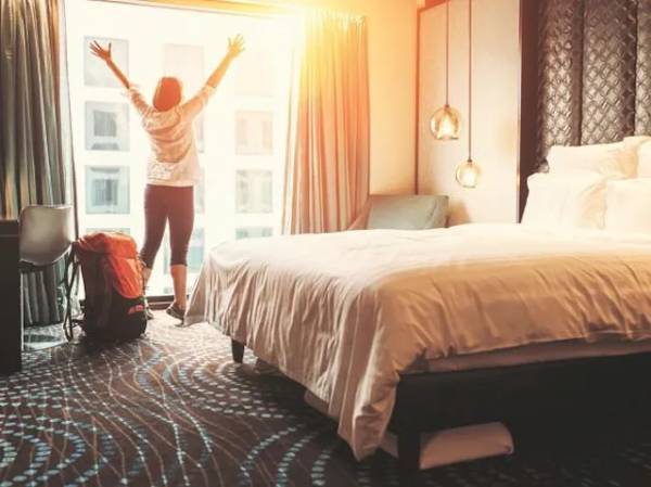 Indian Hotels nears record high ahead of fixing of QIP price band