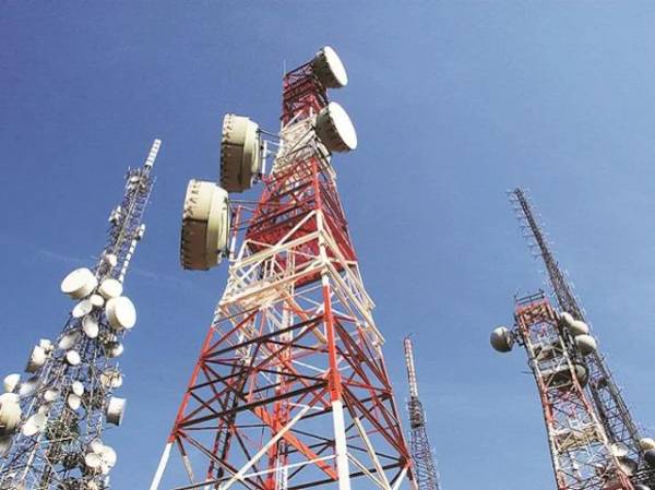 Indus Tower tanks 8% on heavy volume; stock nears 52-week low