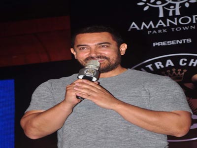 Lawyer files sedition charges against Aamir Khan