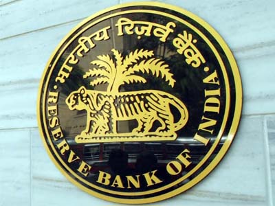 Exchange of old Rs 500, Rs 1,000 notes to continue only at RBI counters