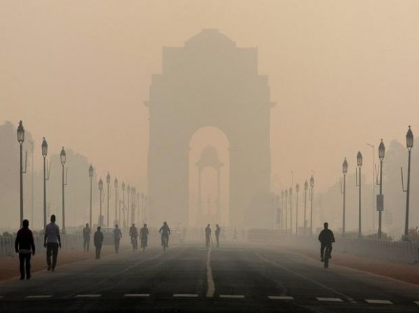 Delhi air again dips to 'very poor' category as AQI increases to 339