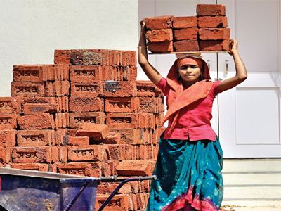 Labour Ministry set to cap premature provident fund withdrawals at 75%