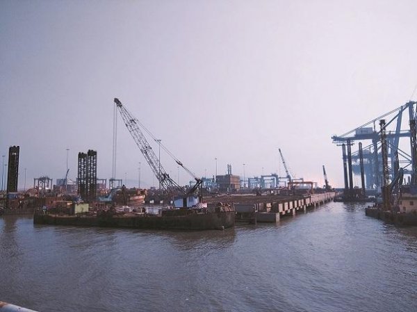Jawaharlal Nehru Port Trust signs Rs 100 crore pact with CNB Logitech