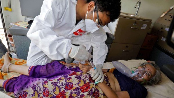 Kerala reports 30% jump in COVID-19 cases in 24 hours terming it 'Onam Spike'