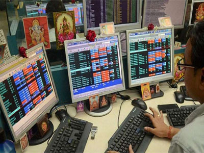 Sensex falls over 300 points, Nifty below 10,040 mark