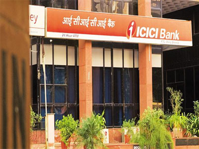 50 analysts say ‘buy’ ICICI Bank shares, but the single ‘sell’ call may be right