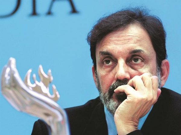 SC asks Sebi to not take coercive steps against NDTV promoters