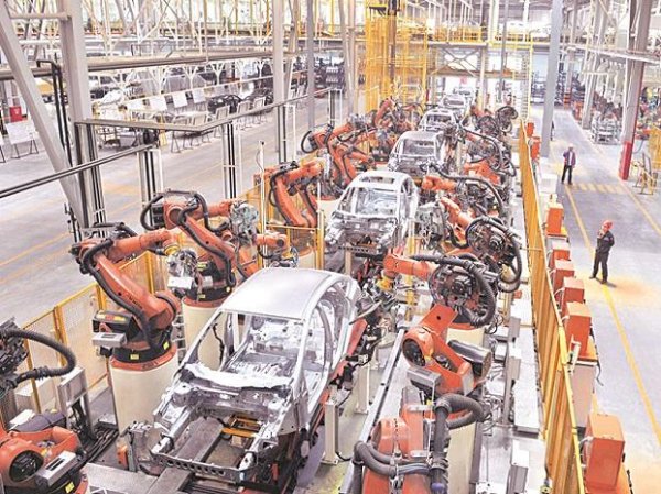 Auto shares in focus ahead of November sales; Tata Motors, TVS Motor up 5%