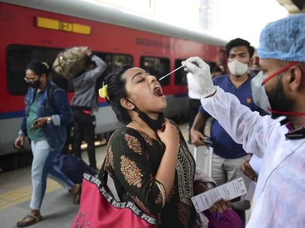 India records over 8,000 fresh Covid-19 infections, 119 more fatalities