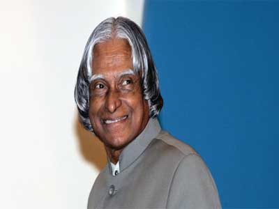 President, PM pay homage as Kalam's body arrives in Delhi