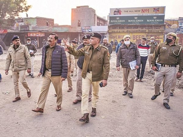 Farmer protest: Heavy police deployment remains at Tikri, Singhu borders