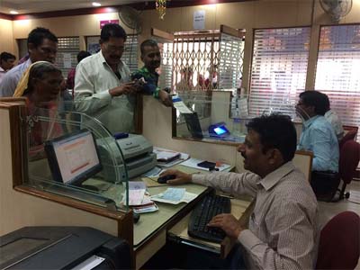 Govt not mulling Dec 30 cut-off extension for cash deposits