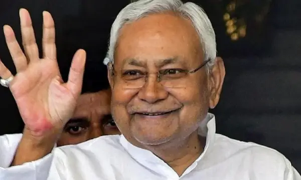 Bihar CM Nitish Kumar takes over as new JD(U) president; Lalan Singh quits