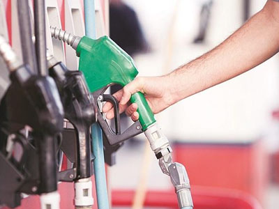 Markets extend gains as oil prices cool off; Indian Oil, HPCL stocks jump