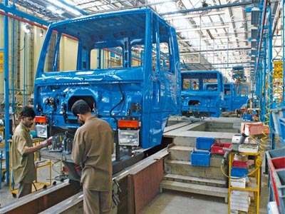 Ashok Leyland hits new high; stock surges 42% in H1FY18