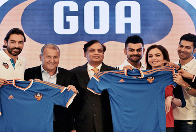 Virat Kohli looks at business off field