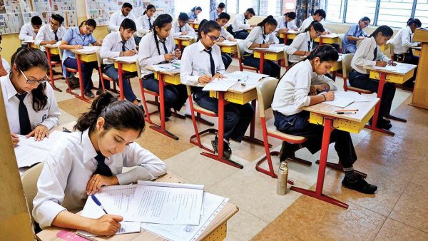 CBSE says 2021 board exams to be held in written mode, not online