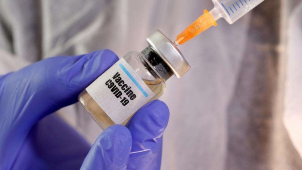 Vaccines won't prevent short-term Covid-19 surge: WHO emergency expert