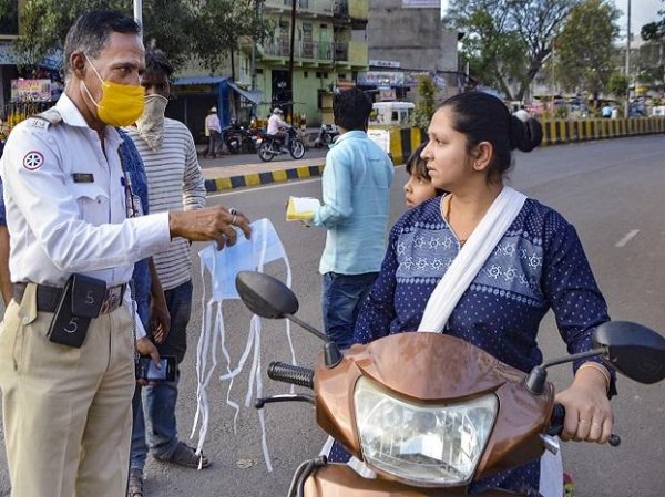 India reports 14,989 fresh coronavirus cases, 98 deaths in 24 hours