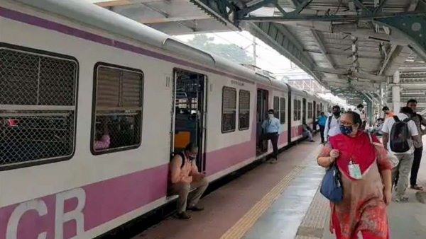 Maharashtra COVID-19 news: Latest updates on operations of Mumbai local trains