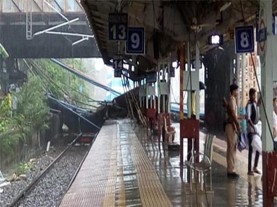 Mumbai rains: Part of bridge collapses on track in Andheri, local trains on Western line affected
